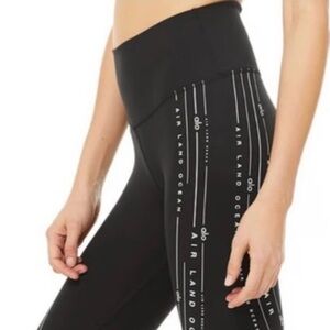 ALO Yoga Radius HW Leggings❤️